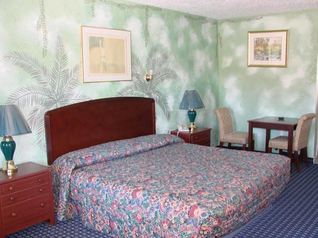 Guest Inn And Suites Хьюстон Экстерьер фото